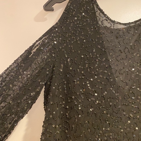 Stunning sequin ZARA top - Picture 2 of 6